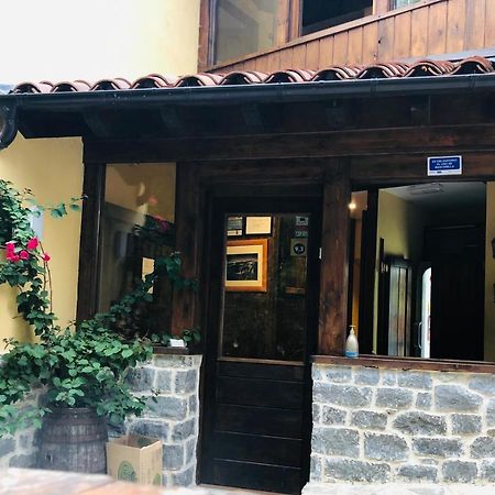 Albergue Villa De Бульнес Экстерьер фото