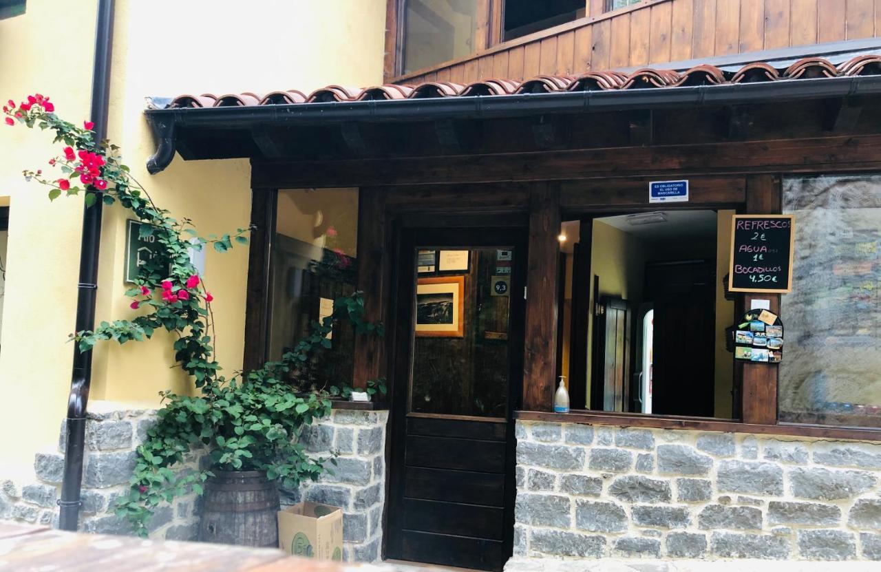 Albergue Villa De Бульнес Экстерьер фото